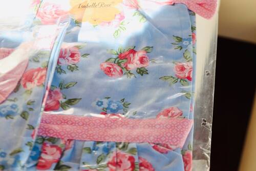 Schürzen Kinderschürze blau mit Blumen von Isabelle Rose